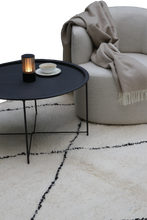 Load image into Gallery viewer, The X rug