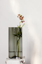 تحميل الصورة في معرض الصور ، Aer Vase, 49, Smoke