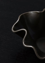 Load image into Gallery viewer, Fragilis Bowl, Small, Black