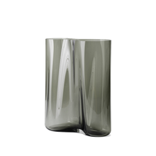 Load image into Gallery viewer, Aer Vase, 33, Smoke
