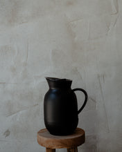 Load image into Gallery viewer, Amphora vacuum jug-coffee 1L- Soft Black
