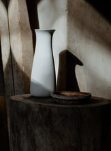 Load image into Gallery viewer, Foster Carafe
