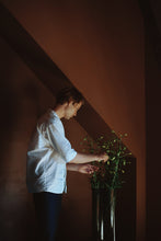 Load image into Gallery viewer, Aer Vase, 49, Smoke
