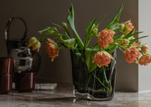 Load image into Gallery viewer, Aer Vase, 19, Smoke
