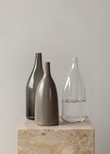 Load image into Gallery viewer, Strandgade Carafe, H29, Smoke Glass
